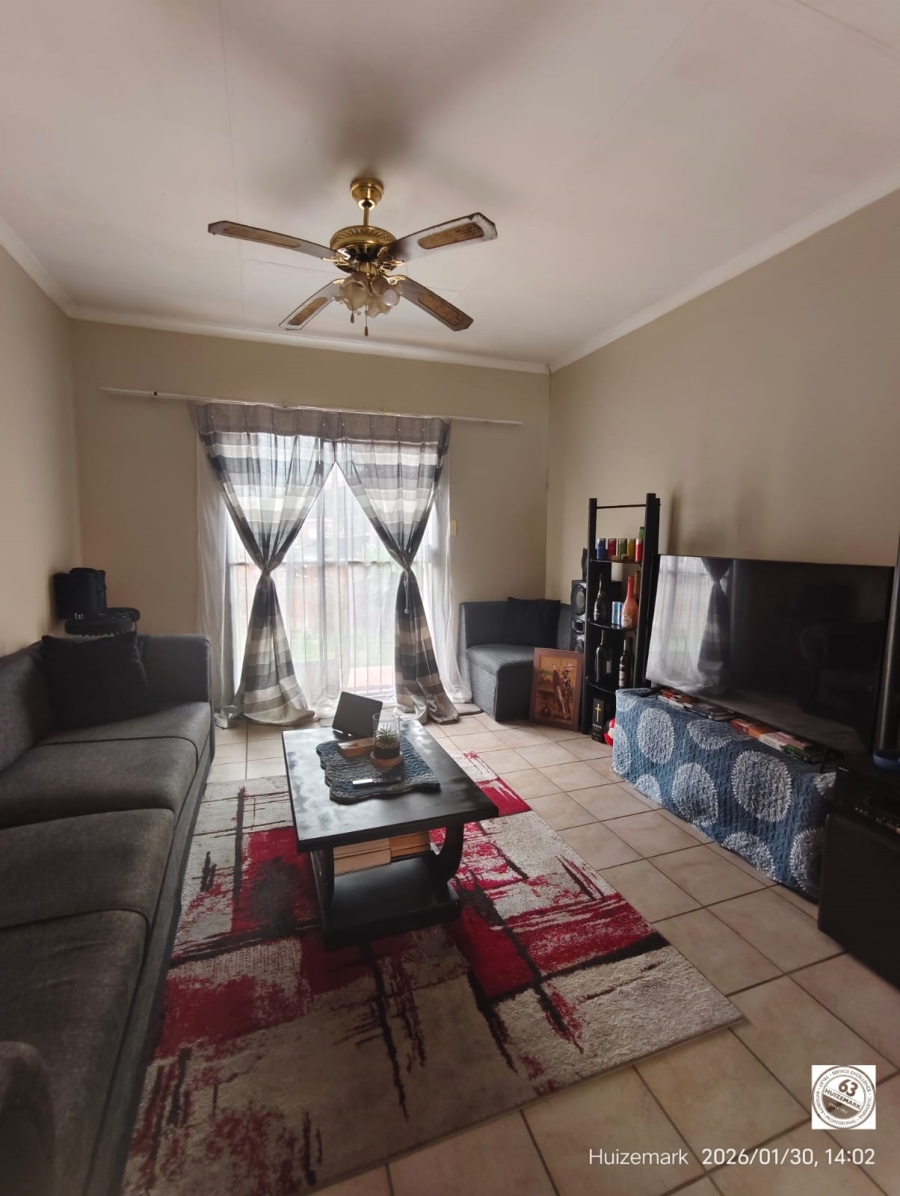 2 Bedroom Property for Sale in Vaalpark Free State